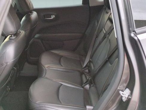 Used 2019 Jeep Compass Limited AWD/4WD image 25