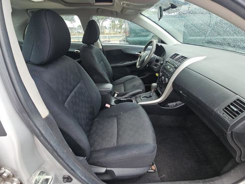 Used 2009 Toyota Corolla CE FWD image 11