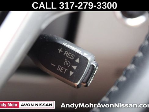 Used 2014 Toyota Highlander Limited AWD/4WD image 37