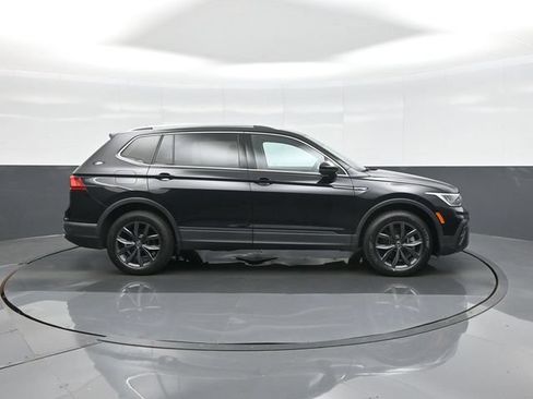 Used 2022 Volkswagen Tiguan SE AWD/4WD image 8