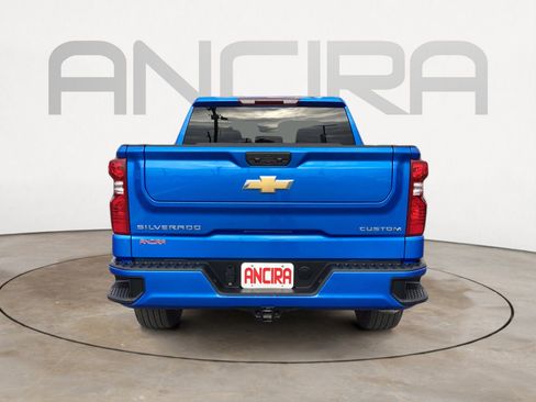 Used 2025 Chevrolet Silverado 1500 Custom image 13
