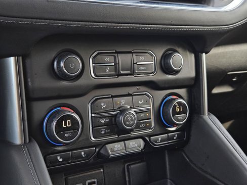 Used 2024 Chevrolet Tahoe LT RWD image 24