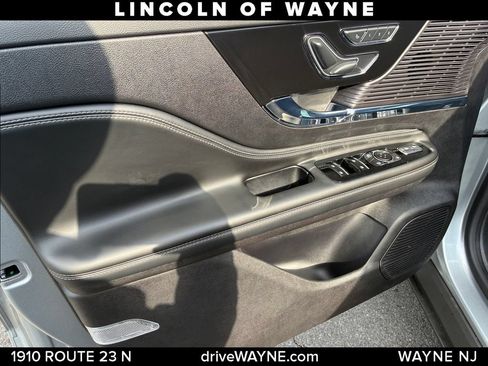Certified 2022 Lincoln Corsair AWD w/ Premium Package image 13