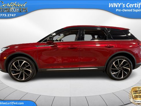 Used 2023 Lincoln Corsair Reserve w/ Equipment Group 201A AWD/4WD image 9