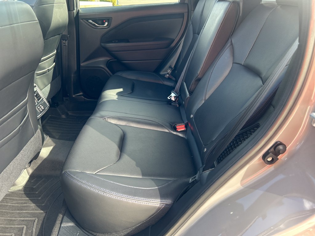 Used 2025 Subaru Forester Limited AWD/4WD image 29