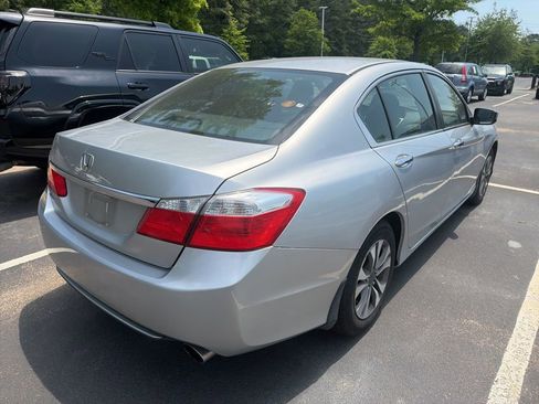 Used 2013 Honda Accord LX image 5