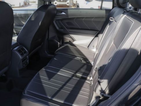 Certified 2024 Volkswagen Tiguan SE R-Line image 28