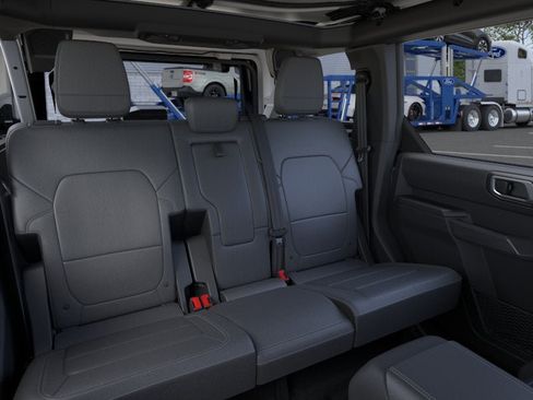 New 2026 Ford Bronco Outer Banks AWD/4WD image 11