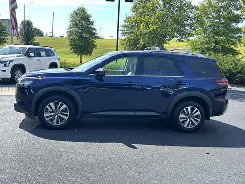 Used 2022 Nissan Pathfinder SL FWD image 7