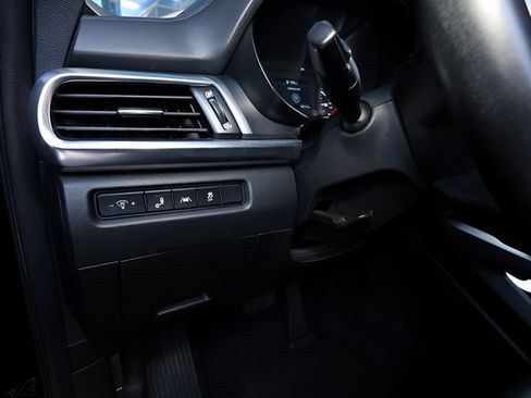 Used 2022 Kia Telluride LX FWD image 34