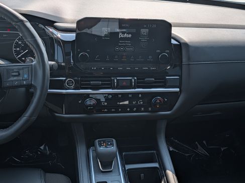 Used 2023 Nissan Pathfinder SL w/ SL Premium Package AWD/4WD image 15
