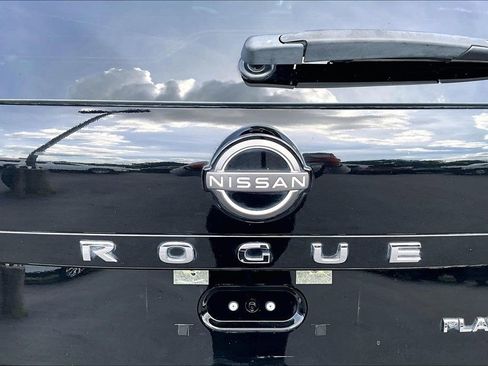Used 2023 Nissan Rogue Platinum w/ Platinum Premium Package AWD/4WD image 26