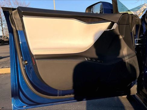 Used 2019 Tesla Model S Performance image 24