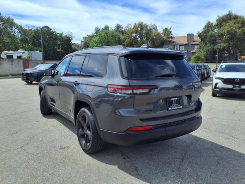 Used 2022 Jeep Grand Cherokee L Altitude image 5