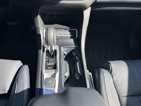 Used 2023 Subaru Ascent Limited AWD/4WD image 15