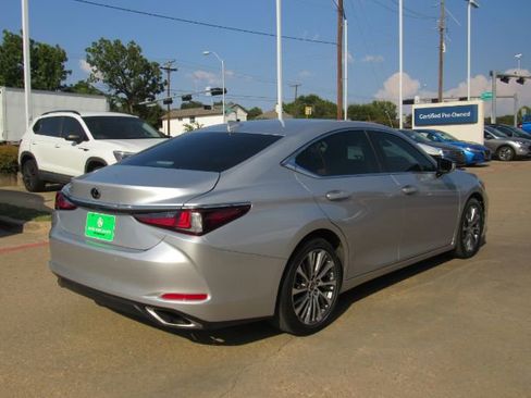Used 2020 Lexus ES 350 w/ Premium Package image 8