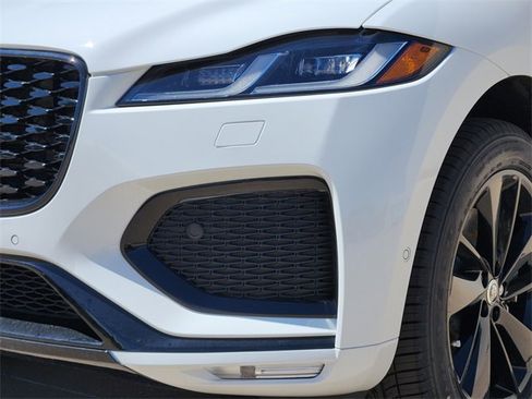 Used 2026 Jaguar F-PACE R-Dynamic S image 8