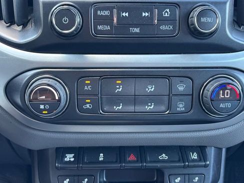 Used 2017 Chevrolet Colorado LT w/ Luxury Package, Chrome RWD image 5