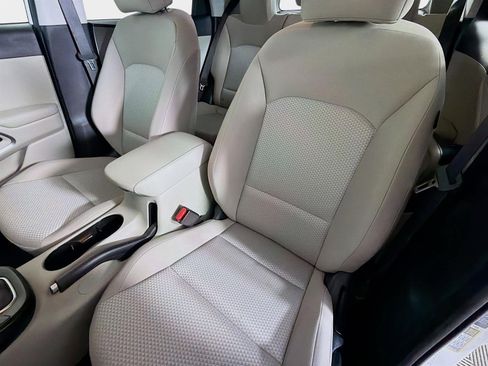 Certified 2025 Kia Soul LX w/ LX Technology Package image 11