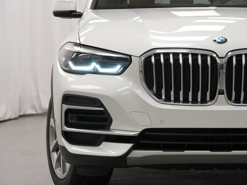 Used 2022 BMW X5 xDrive40i w/ Premium Package AWD/4WD image 38