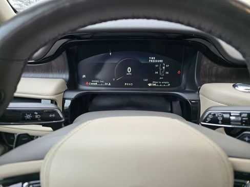 Used 2023 Lincoln Aviator Reserve w/ Equipment Group 201A image 22