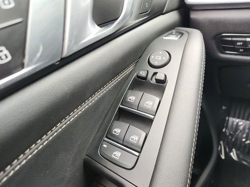 Used 2023 BMW X5 xDrive40i w/ Premium Package image 38