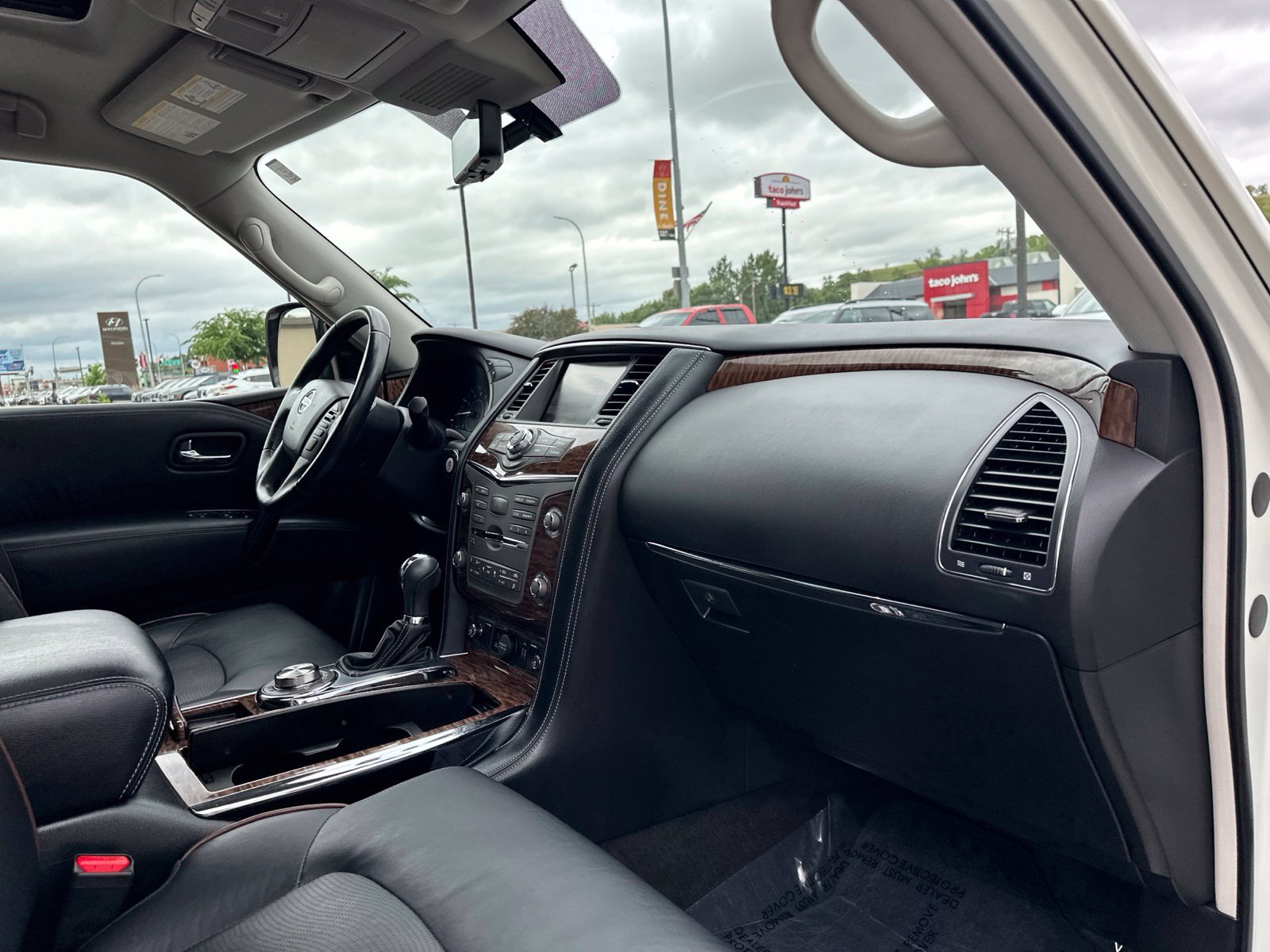 Used 2020 Nissan Armada Platinum w/ Captain's Chairs Package AWD/4WD image 40
