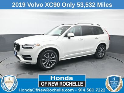 Used 2019 Volvo XC90 T5 Momentum