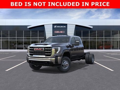 New 2025 GMC Sierra 3500 Pro w/ Convenience Package image 8