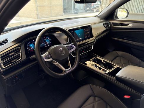 Used 2026 Volkswagen Atlas Cross Sport SE FWD image 31
