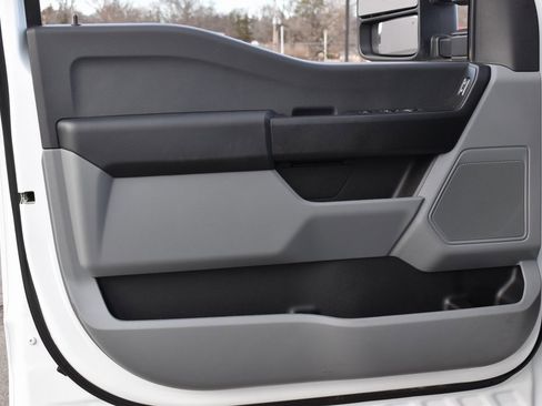 Used 2024 Ford F350 XL w/ 360-Degree Camera Package image 9