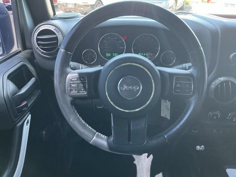 Used 2017 Jeep Wrangler Unlimited Sport w/ Connectivity Group AWD/4WD image 23