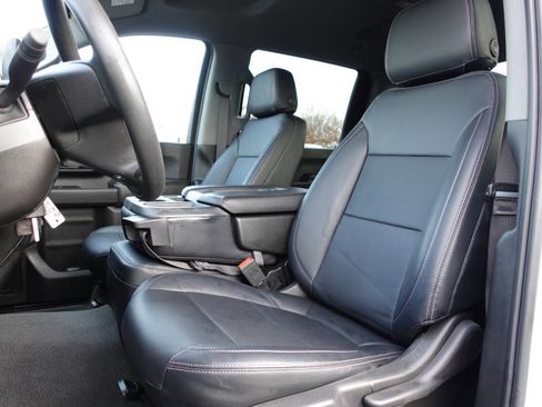 Used 2022 Chevrolet Silverado 2500 Custom w/ Custom Value Package image 14