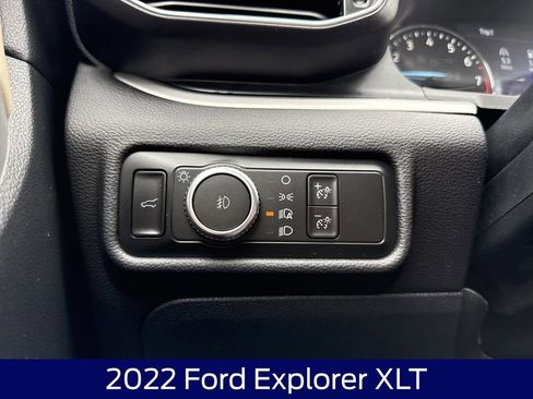 Used 2022 Ford Explorer XLT AWD/4WD image 27