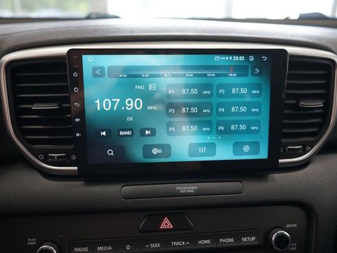Used 2020 Kia Sportage LX AWD/4WD image 32