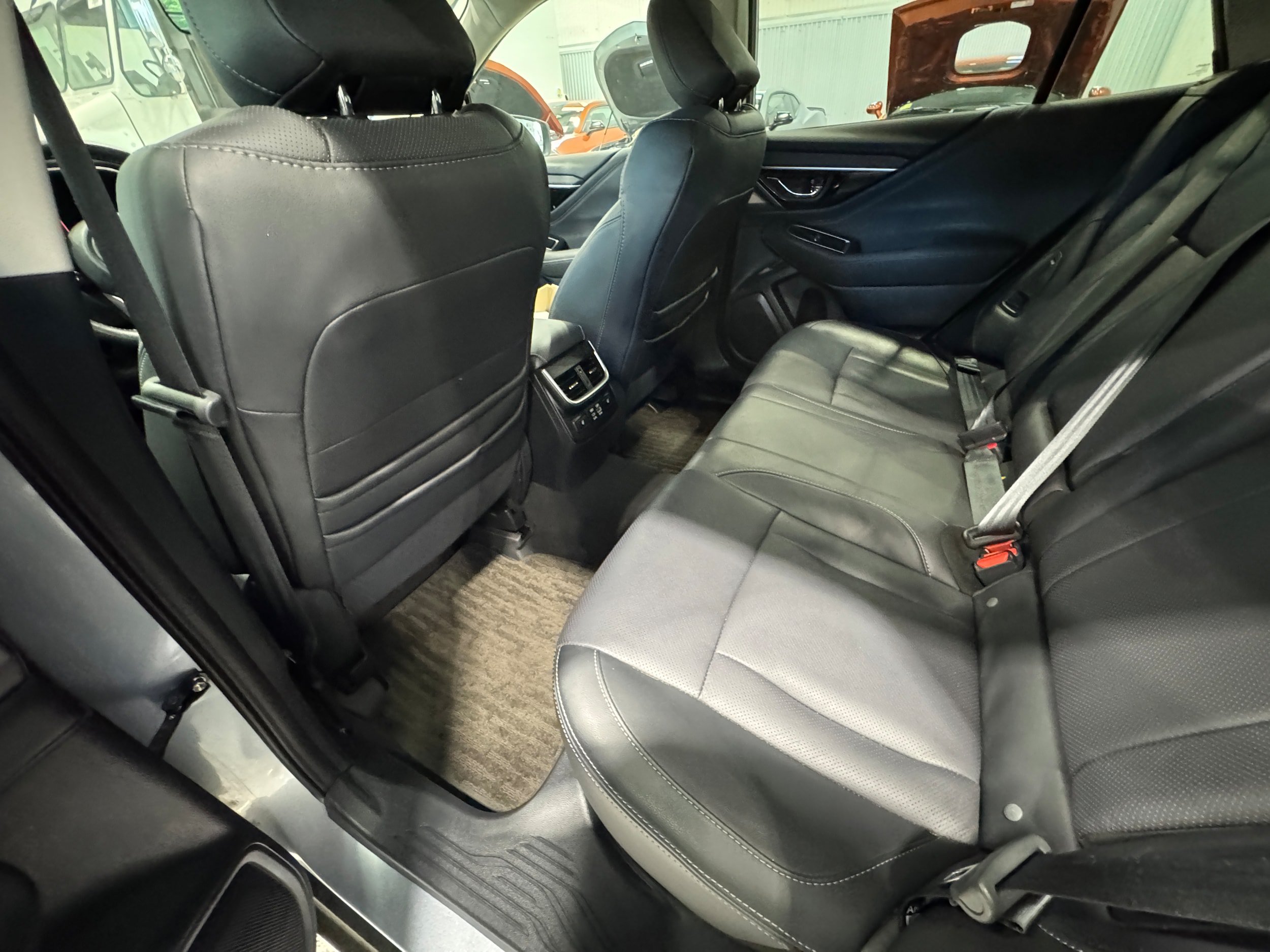 Used 2024 Subaru Outback Limited AWD/4WD image 10