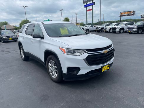 Used 2020 Chevrolet Traverse LS AWD/4WD image 2