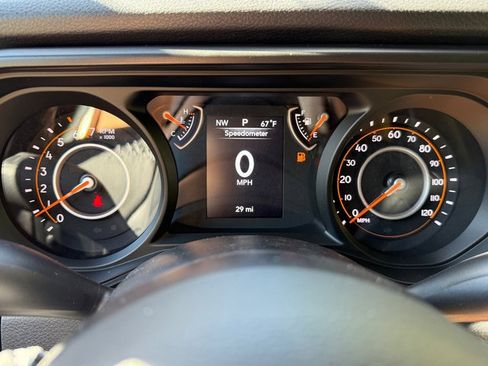 Used 2025 Jeep Wrangler Unlimited Sport image 21