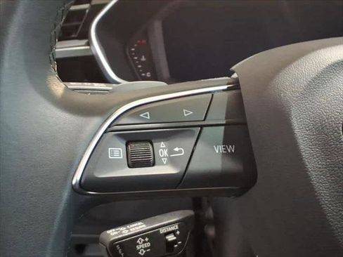 Certified 2025 Audi Q3 2.0T Premium image 15