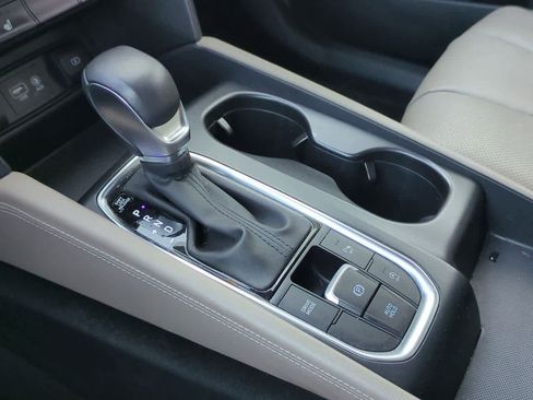 Used 2019 Hyundai Santa Fe Limited image 32