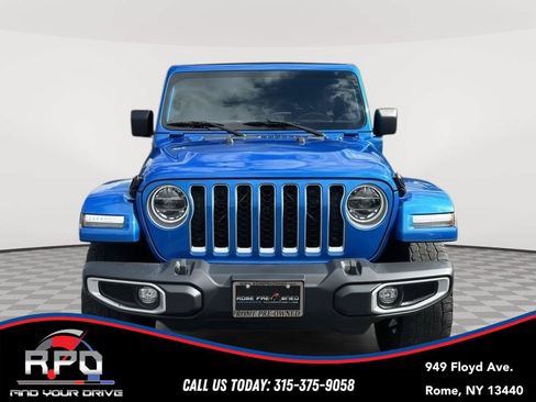 Used 2021 Jeep Wrangler Unlimited Sahara w/ Cold Weather Group AWD/4WD image 8