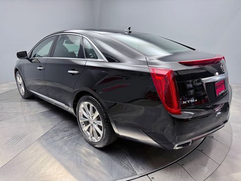 Used 2013 Cadillac XTS Luxury image 7