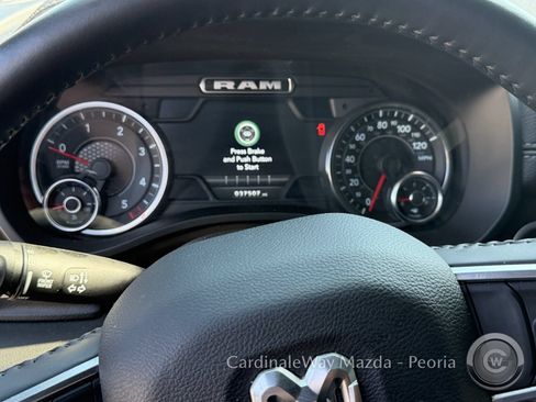 Used 2023 RAM 1500 Laramie AWD/4WD image 10