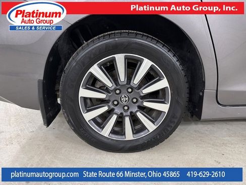 Used 2018 Toyota Sienna Limited Premium image 52