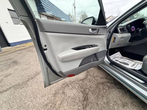 Used 2017 Kia Optima EX FWD image 44