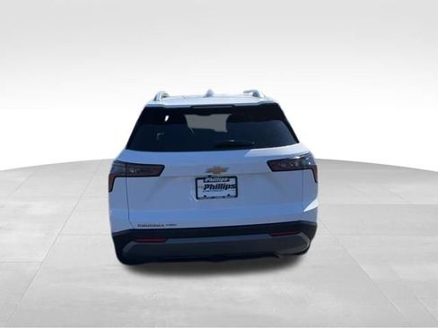 Used 2025 Chevrolet Equinox LT image 4