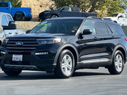 Used 2022 Ford Explorer XLT w/ Equipment Group 202A RWD image 8