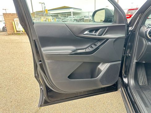 Used 2025 Chevrolet Equinox LT image 20