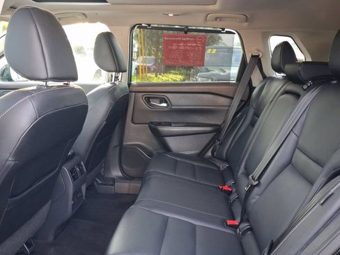 Certified 2022 Nissan Rogue SL w/ SL Premium Package AWD/4WD image 7