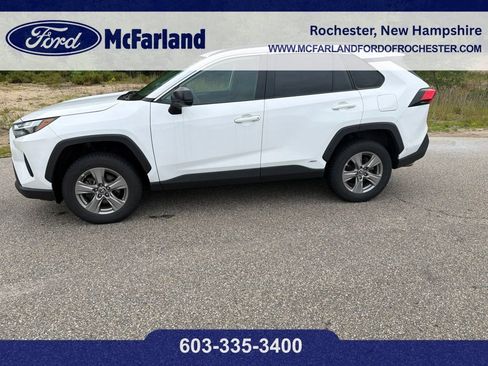 Used 2024 Toyota RAV4 LE AWD/4WD image 1